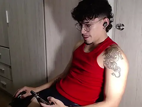 Snapshot of BigDragonBoy chatting on 02/04/26, 12:16 BigDragonBoy online show from 02/04/26, 12:16