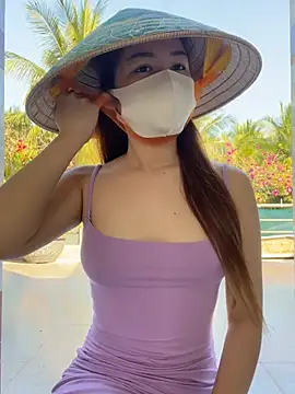 BabyThree  online show from 03/26/26, 09:04