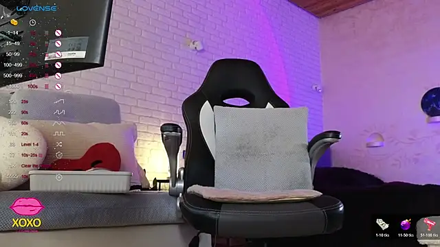 misskaassandraa online show from 11/06/25, 08:48