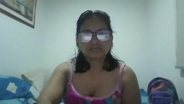 Snapshot of titssmall123 chatting on 01/17/26, 11:52 titssmall123 online show from 01/17/26, 11:52