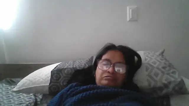 Snapshot of titssmall123 chatting on 01/19/26, 04:11 titssmall123 online show from 01/19/26, 04:11