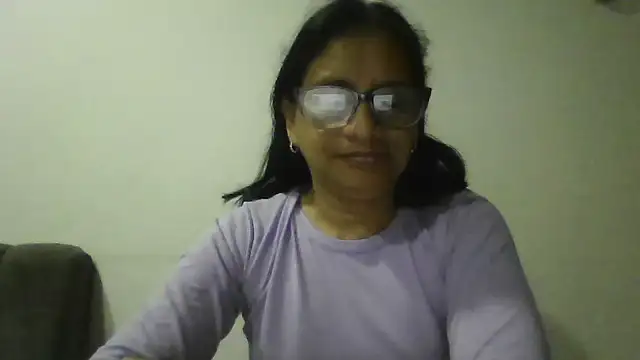 Snapshot of titssmall123 chatting on 02/21/26, 10:05 titssmall123 online show from 02/21/26, 10:05