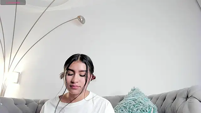 Zayda 1 online show from 01/12/25, 01:21