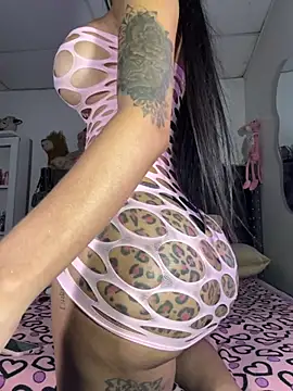 saragill323 online show from 11/09/25, 12:31