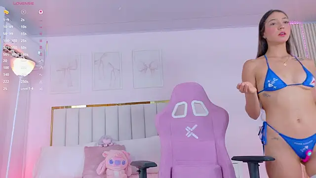 Cristall Bunny online show from 10/06/25, 12:30