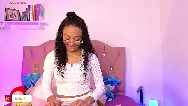 Heily Fox online show from 02/28/25, 06:10