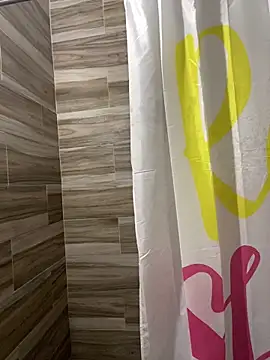 Snapshot of ladycreamypr2 chatting on 02/17/26, 09:54 ladycreamypr2 online show from 02/17/26, 09:54