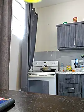 ladycreamypr2 online show from 04/21/26, 07:06