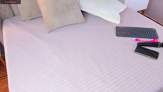 Snapshot of aria_greco chatting on 01/10/25, 03:07 aria greco online show from 01/10/25, 03:07