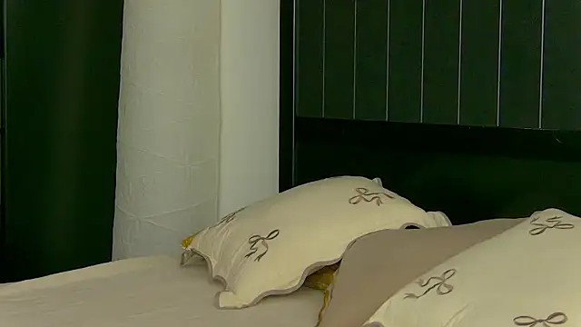 Yanira Muslim online show from 04/02/26, 04:10