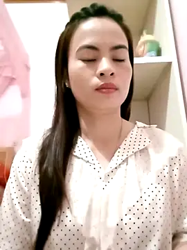 NgocQuyen2K online show from 03/22/25, 10:04