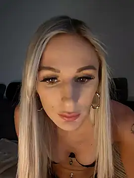 Liana Lou online show from 12/14/24, 12:55