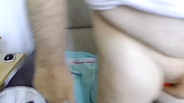 Snapshot of gillou1234 chatting on 03/18/25, 09:52 gillou1234 online show from 03/18/25, 09:52