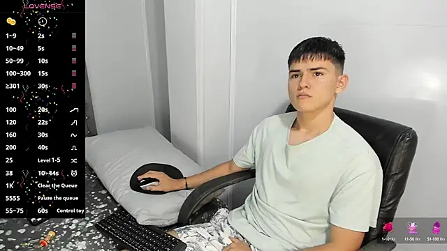 Jacobb Lee online show from 12/28/24, 06:40