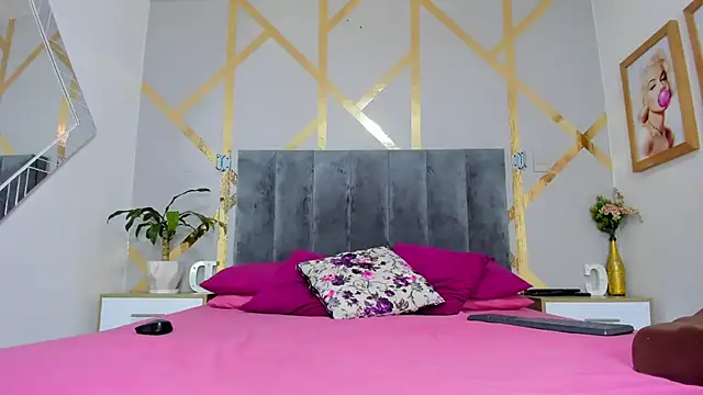 Snapshot of Danna_Reyees chatting on 09/09/25, 12:05 Danna Reyees online show from 09/09/25, 12:05