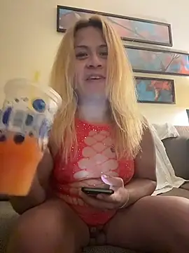 allissonw13 online show from 11/27/25, 05:09