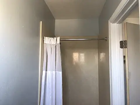 allissonw13 online show from 03/26/26, 04:01