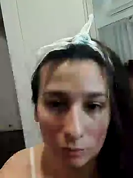 Snapshot of Bigyummmzul chatting on 12/24/24, 11:33 Bigyummmzul online show from 12/24/24, 11:33