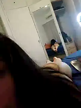 Snapshot of Bigyummmzul chatting on 12/25/24, 05:37 Bigyummmzul online show from 12/25/24, 05:37