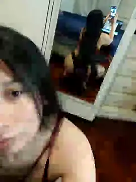 Snapshot of Bigyummmzul chatting on 12/28/24, 12:36 Bigyummmzul online show from 12/28/24, 12:36