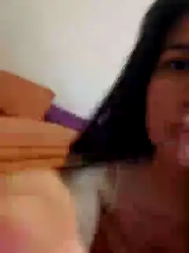 Snapshot of Bigyummmzul chatting on 01/01/25, 01:58 Bigyummmzul online show from 01/01/25, 01:58