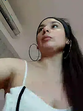 Snapshot of Bigyummmzul chatting on 02/09/25, 03:00 Bigyummmzul online show from 02/09/25, 03:00