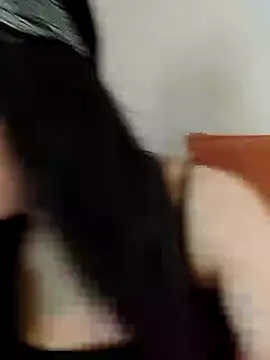 Snapshot of Bigyummmzul chatting on 02/26/25, 04:35 Bigyummmzul online show from 02/26/25, 04:35