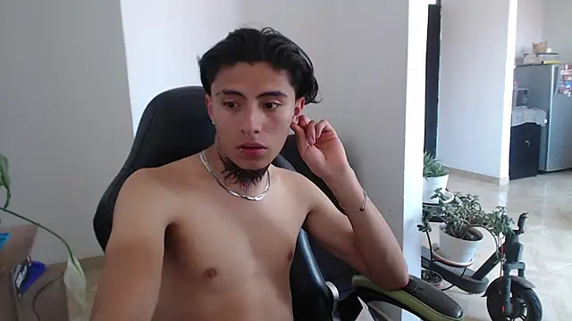 Snapshot of jay_dimarco2 chatting on 11/30/25, 05:17 jay dimarco2 online show from 11/30/25, 05:17