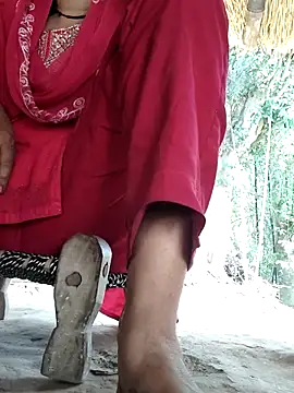 Snapshot of Hot-rubina chatting on 04/22/26, 04:15 Hot-rubina online show from 04/22/26, 04:15