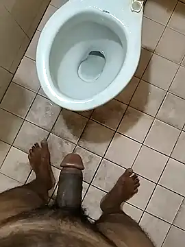 Snapshot of cenyon124 chatting on 02/17/25, 09:46 cenyon124 online show from 02/17/25, 09:46