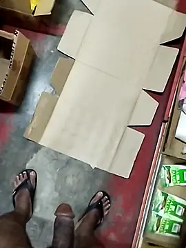 Snapshot of cenyon124 chatting on 10/26/25, 04:02 cenyon124 online show from 10/26/25, 04:02