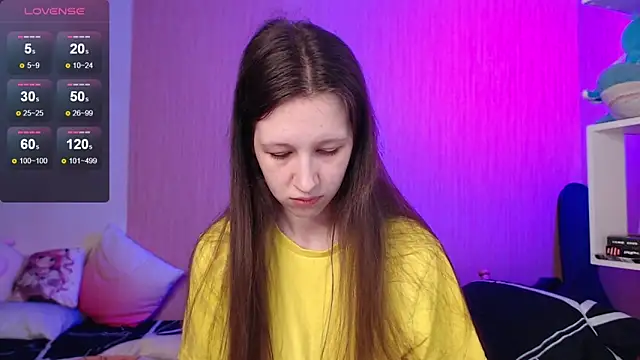 Snapshot of ur_kitty__ chatting on 09/22/25, 01:35 ur kitty online show from 09/22/25, 01:35