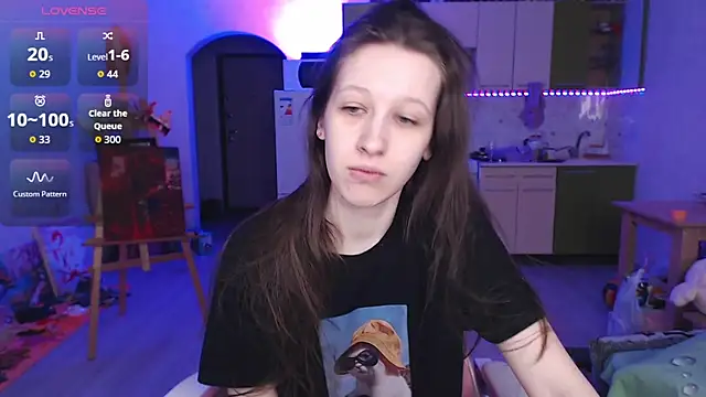 ur kitty   online show from 04/19/26, 12:59