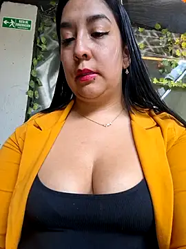 Snapshot of Bella_keny chatting on 02/11/26, 06:13 Bella keny online show from 02/11/26, 06:13