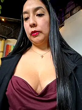 Snapshot of Bella_keny chatting on 02/23/26, 06:49 Bella keny online show from 02/23/26, 06:49