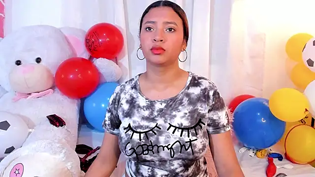 Snapshot of JessyZoe chatting on 06/22/26, 11:13 JessyZoe online show from 06/22/26, 11:13