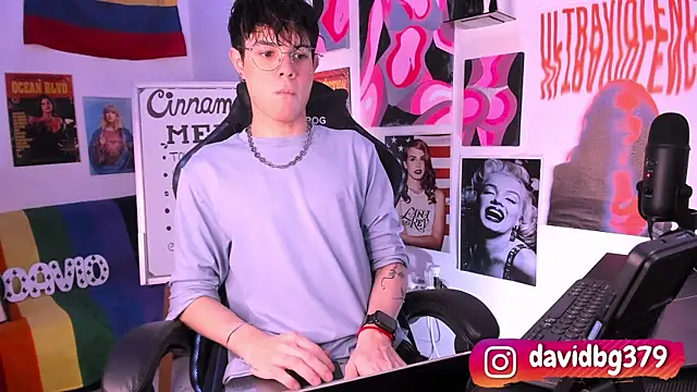 cinnamon boyxxx online show from 03/18/25, 01:21