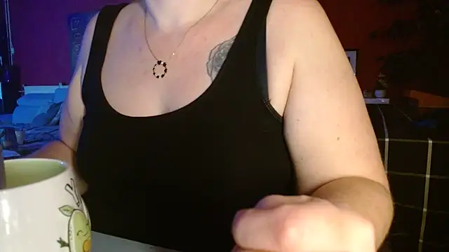 cruellaculdenfer67 online show from 11/28/25, 09:50