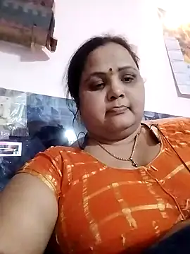 Snapshot of Kiyara7 chatting on 02/17/25, 03:53 Kiyara7 online show from 02/17/25, 03:53