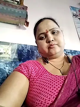 Snapshot of Kiyara7 chatting on 02/20/25, 06:39 Kiyara7 online show from 02/20/25, 06:39