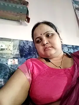 Snapshot of Kiyara7 chatting on 02/27/25, 10:37 Kiyara7 online show from 02/27/25, 10:37
