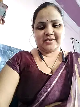 Snapshot of Kiyara7 chatting on 03/01/25, 02:37 Kiyara7 online show from 03/01/25, 02:37