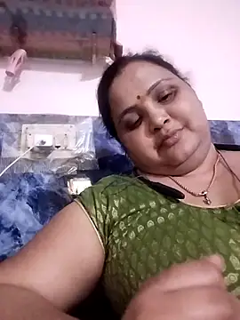 Snapshot of Kiyara7 chatting on 03/03/25, 04:35 Kiyara7 online show from 03/03/25, 04:35