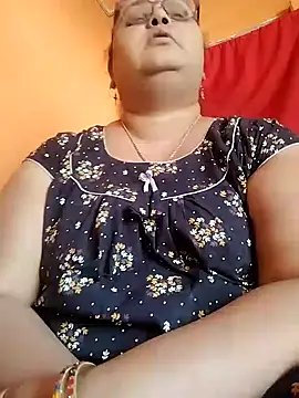 Snapshot of Kiyara7 chatting on 03/18/25, 03:09 Kiyara7 online show from 03/18/25, 03:09