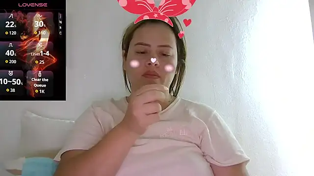 saramartinez1000 online show from 09/17/25, 04:08