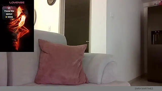 saramartinez1000 online show from 09/26/25, 03:49