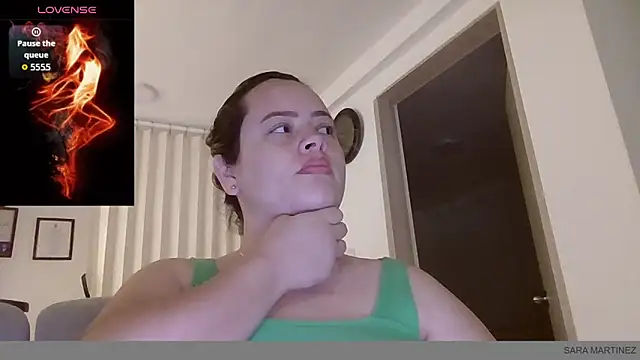 saramartinez1000 online show from 10/02/25, 02:57