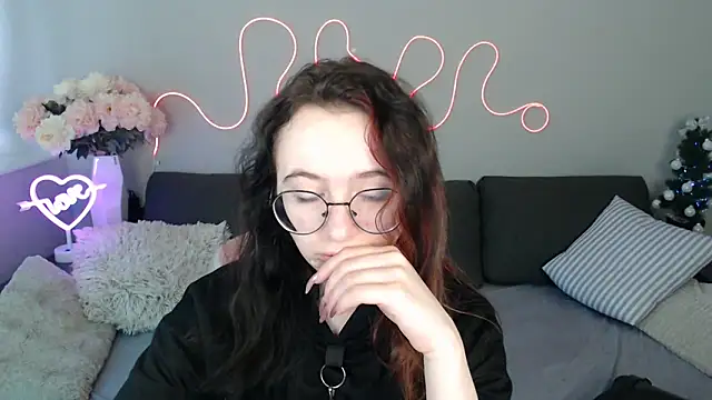 Mini Diva online show from 01/07/26, 09:12