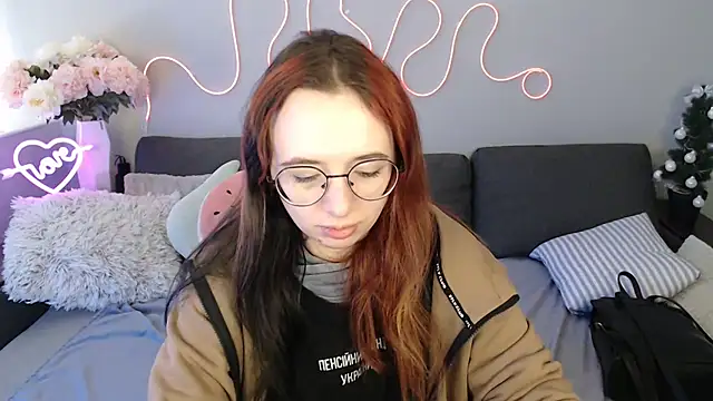 Mini Diva online show from 02/01/26, 09:08