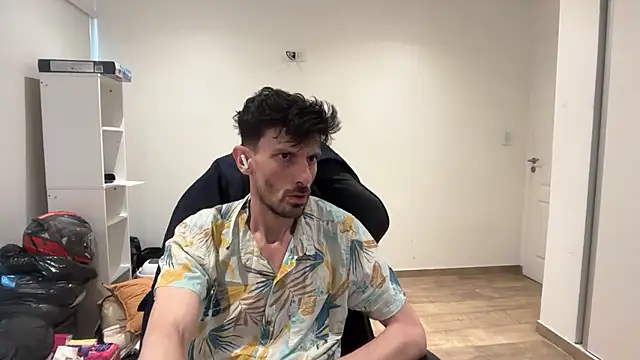 nicolaaaaas online show from 11/26/25, 12:06